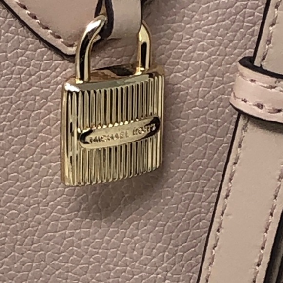 Michael Kors Leather Zip Crossbody Tote Bag - Picture 6 of 7